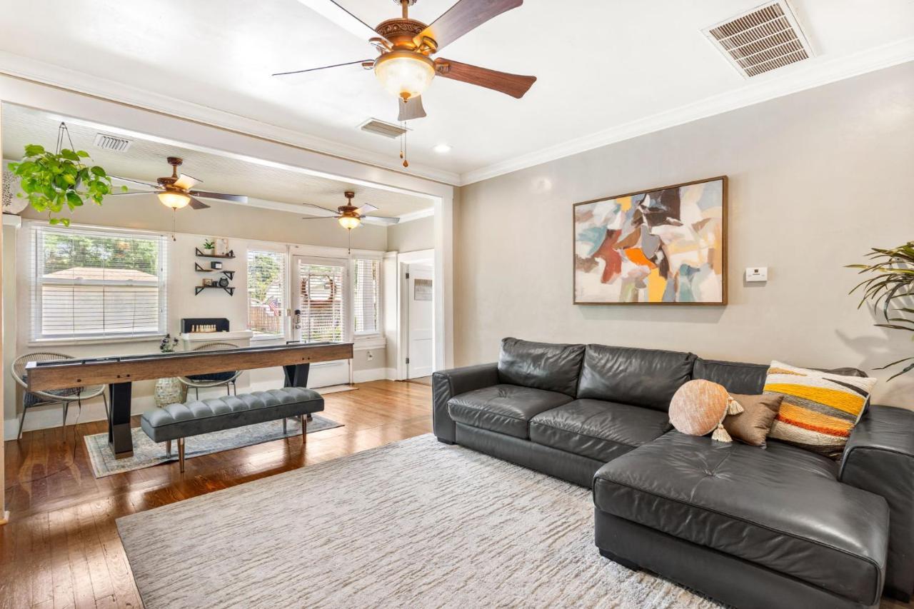 Four Different Options At One Great Location-- 1 - Spacious 3 Bed 2 Bath House Or 2- 2Nd Floor 2 Bed 1 Bath Guesthouse Or 3- 1St Floor Studio Or 3- A Tiny Home Rv Tampa Dış mekan fotoğraf